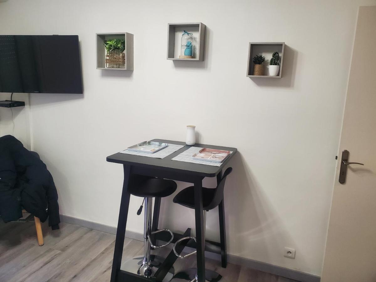 Joli Petit Studio Au Centre De Carry Le Rouet Apartment Ngoại thất bức ảnh