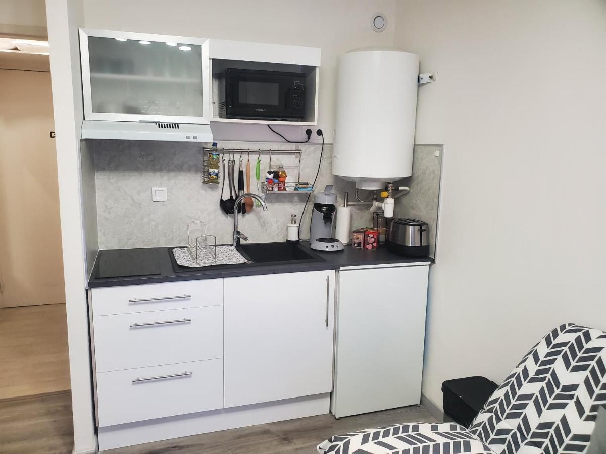 Joli Petit Studio Au Centre De Carry Le Rouet Apartment Ngoại thất bức ảnh